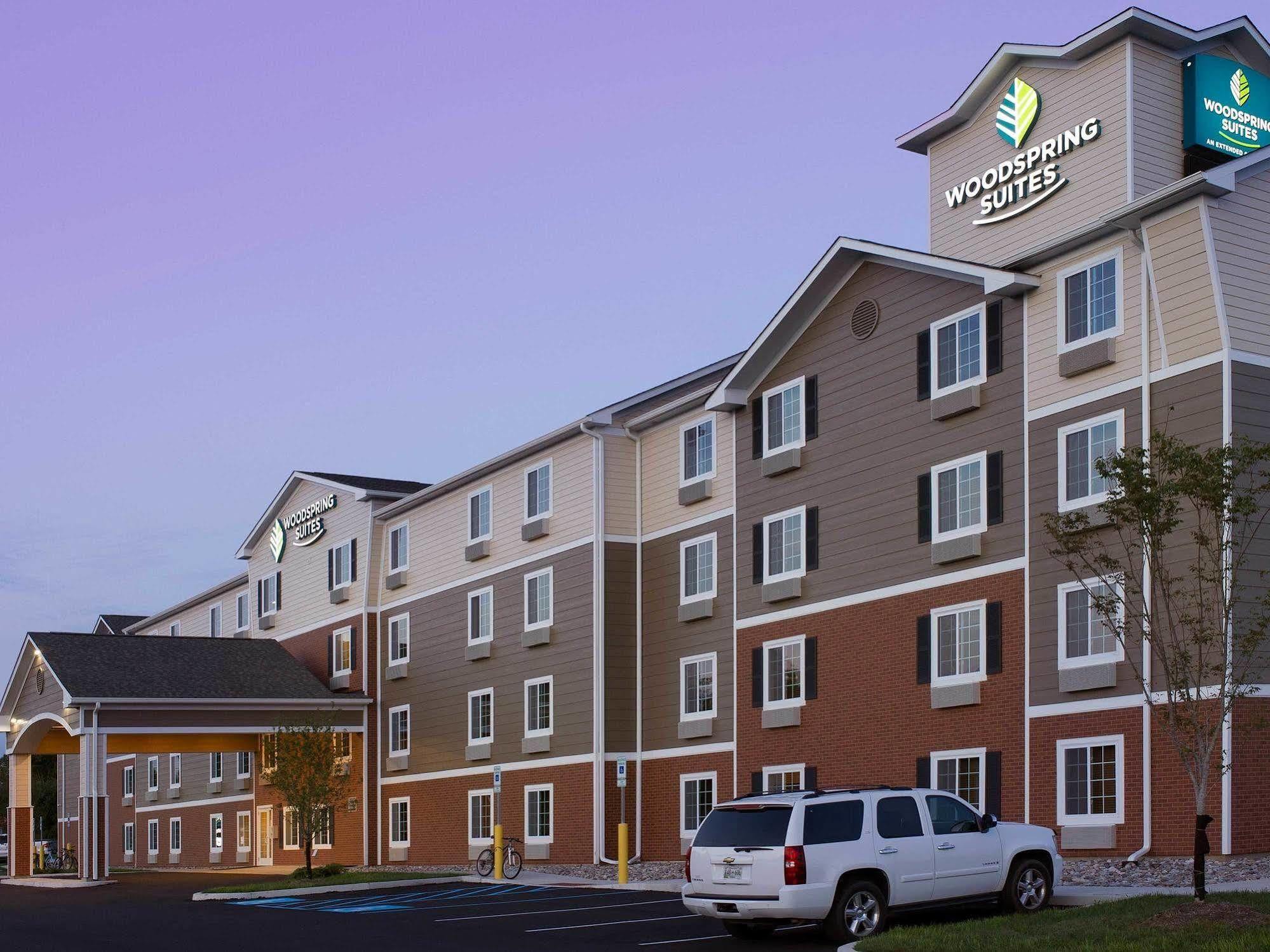 Woodspring Suites Akron 포티지 레이크 외부 사진