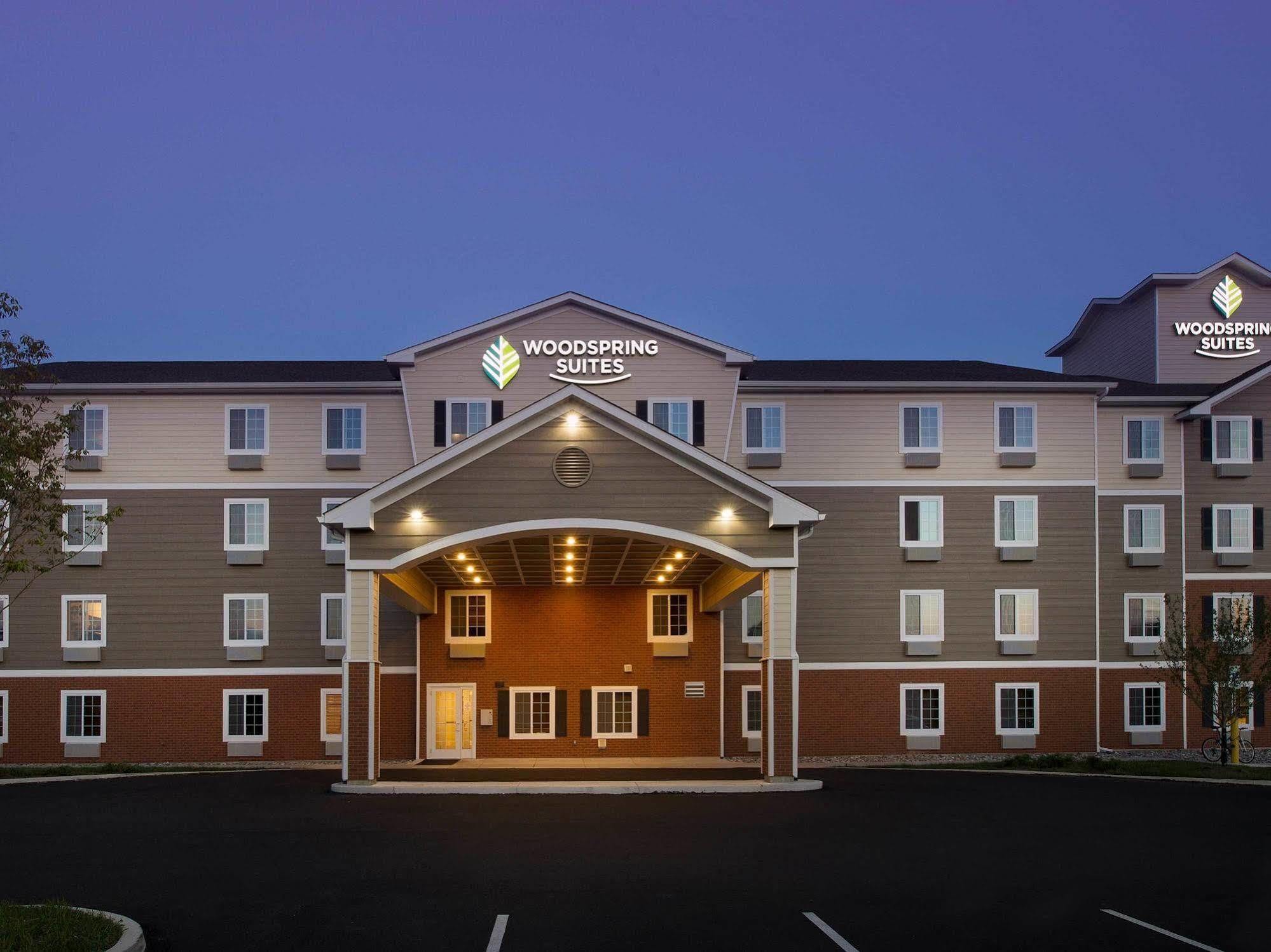 Woodspring Suites Akron 포티지 레이크 외부 사진